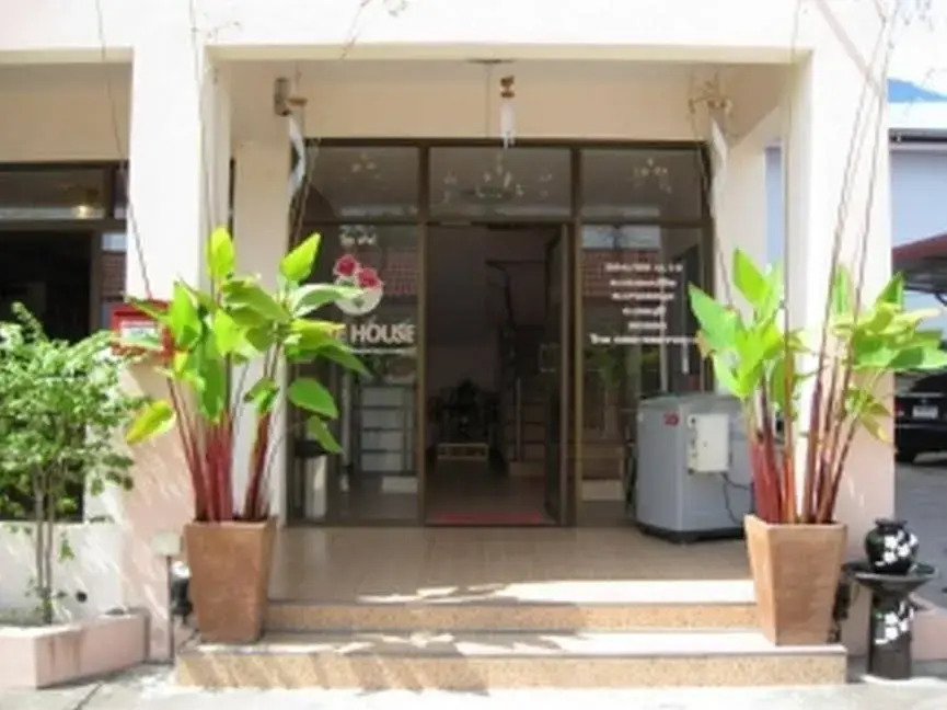 Rose House Pattaya