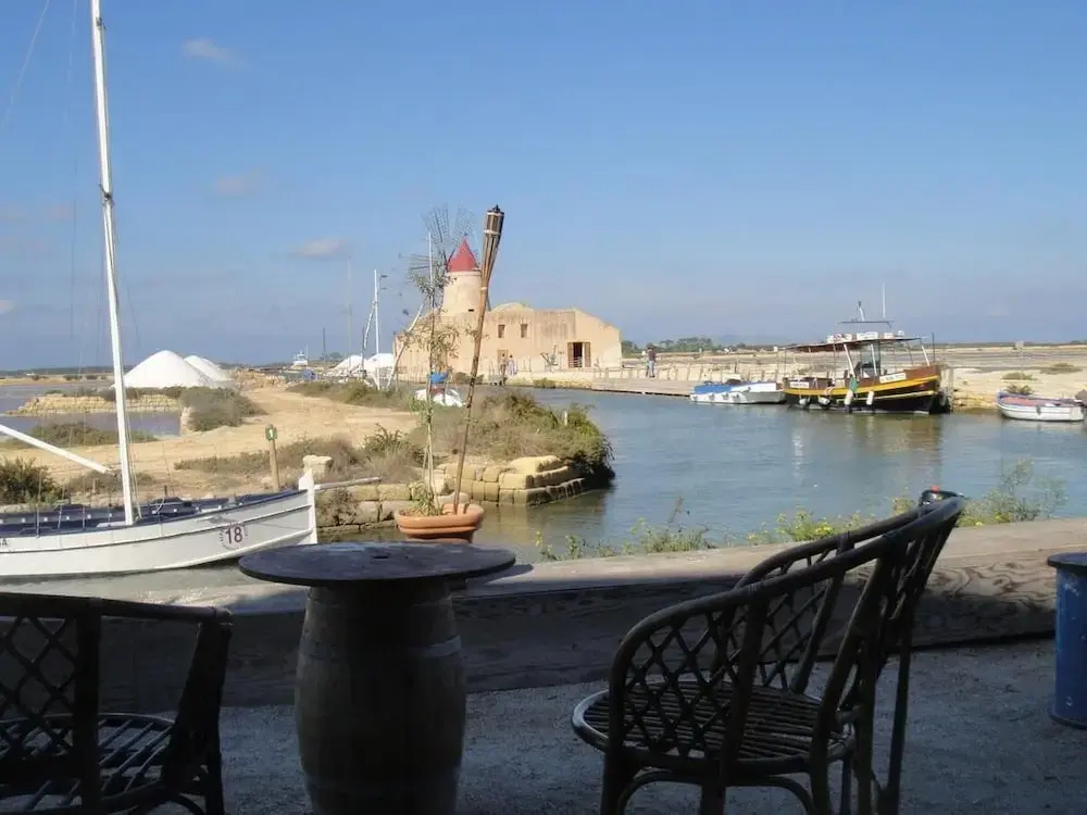 Surf House Tramonti su Mozia