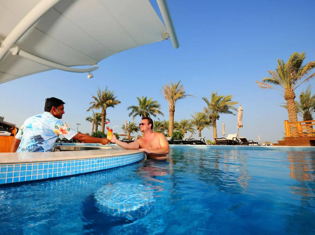 AlBander Hotel & Resort
