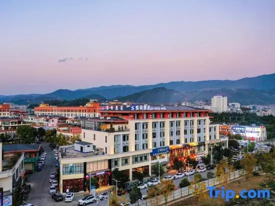 Joy Style Hotel