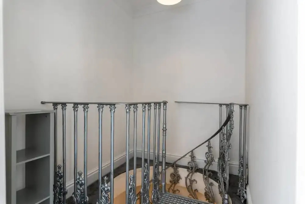 Modern 1 Bed Apartment Minutes From Brighton Beach