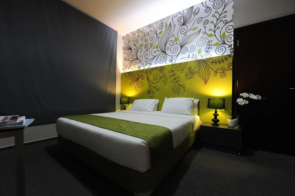 35 Rooms