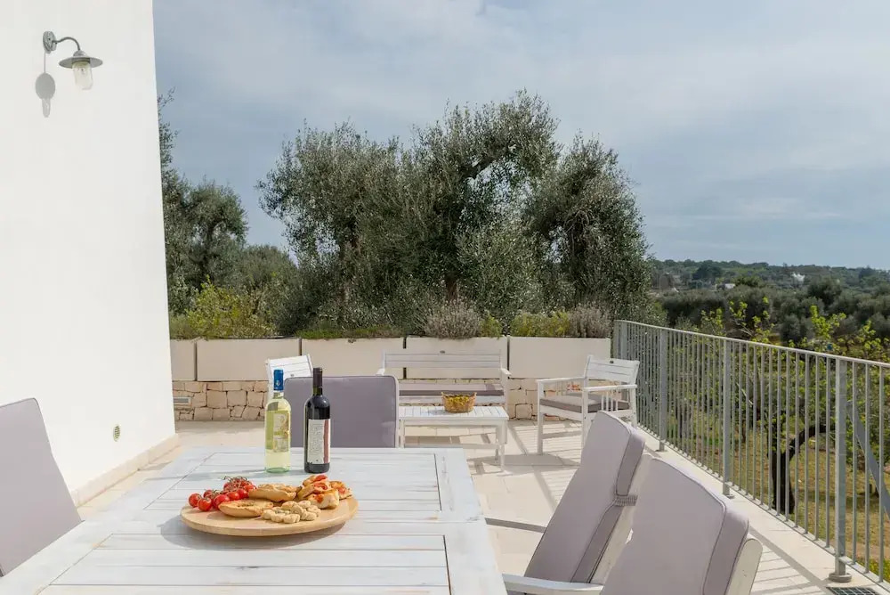 Villa degli Ulivi con piscina by Wonderful Italy