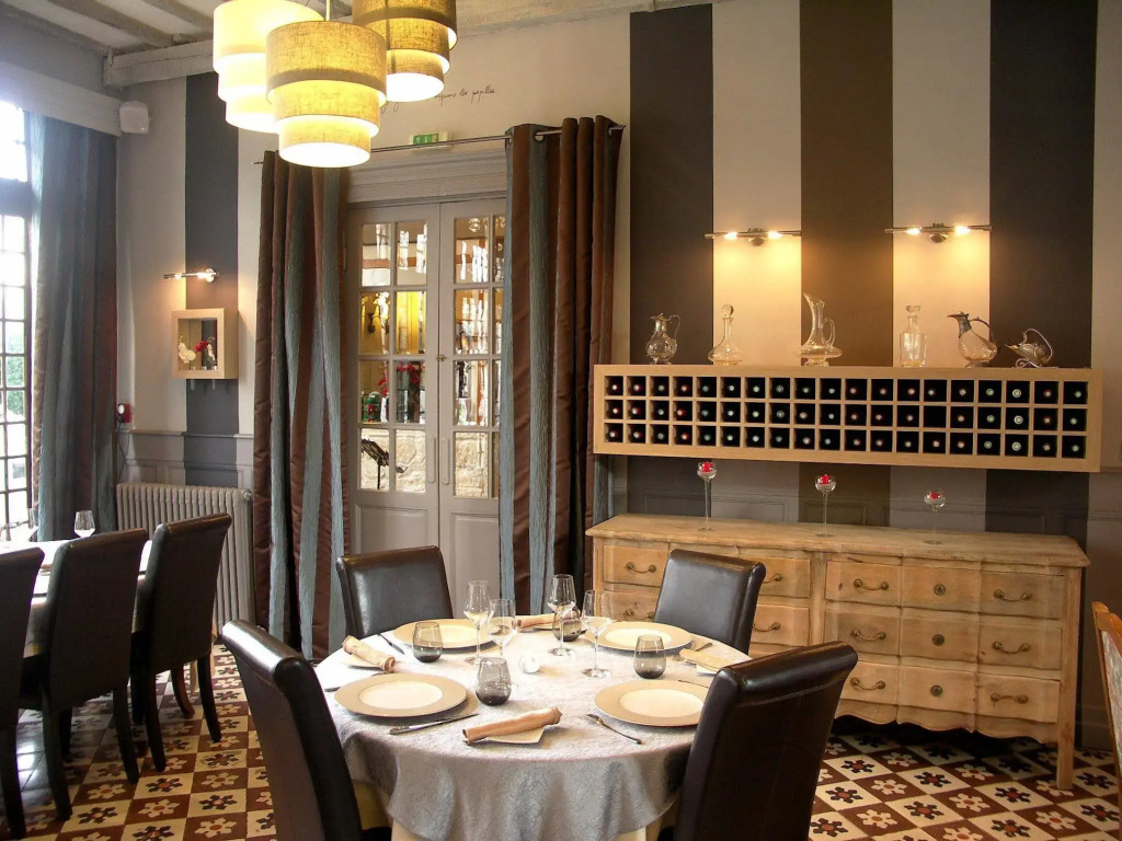 Relais Saint Louis, Logis