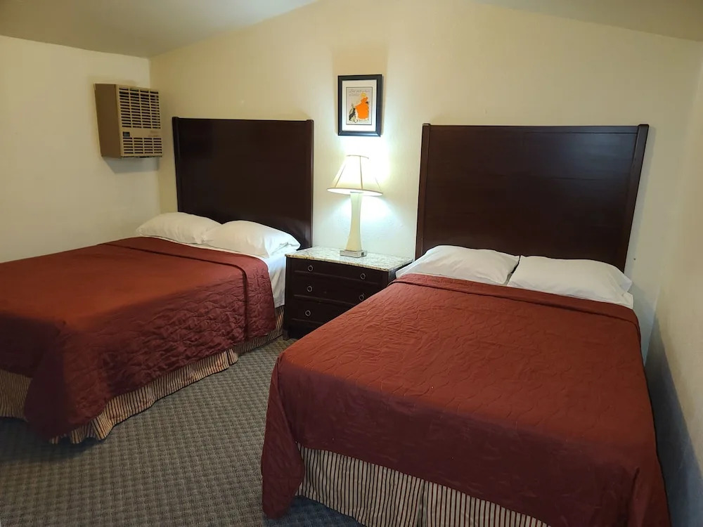 Bigfoot Motel