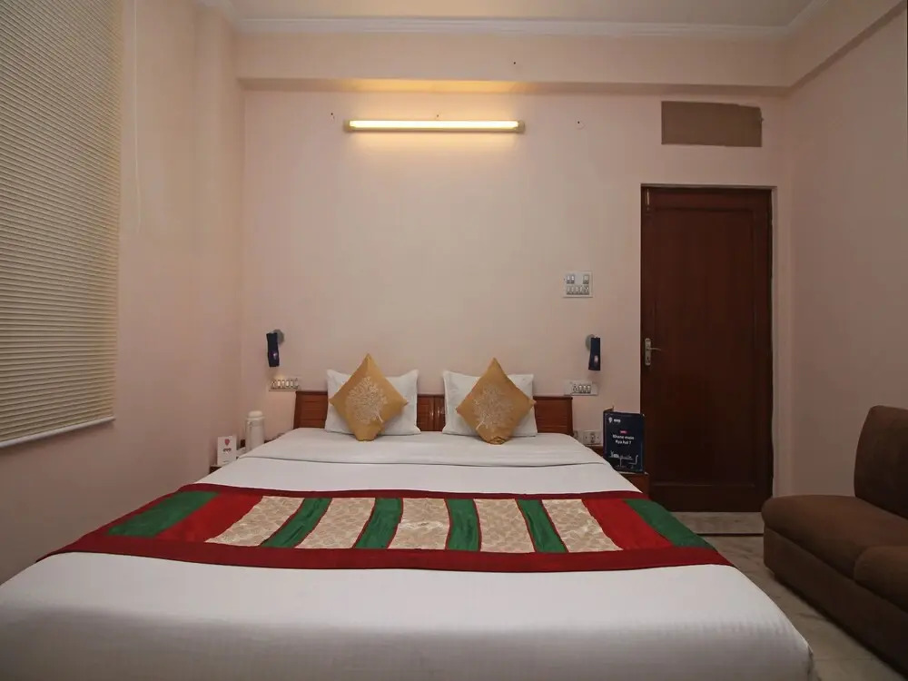 OYO 9234 Sai Residency