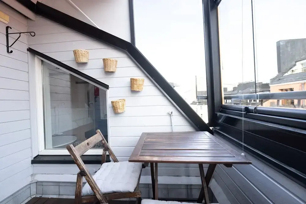 2ndhomes 2-Story Penthouse w Balcony