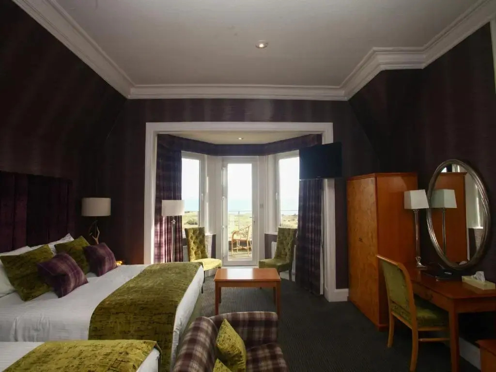 Old Manor Hotel