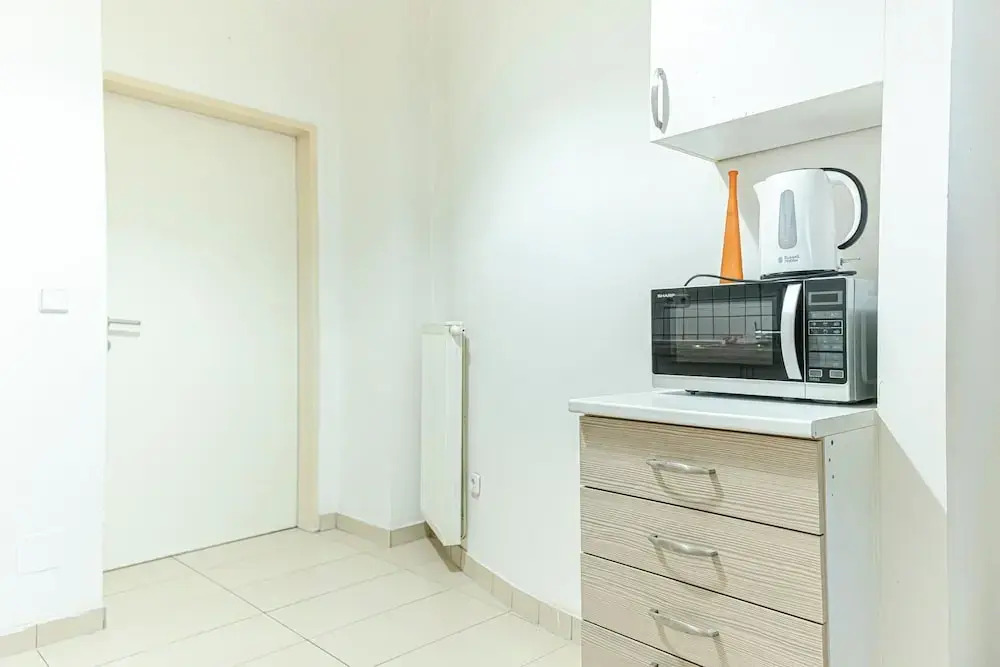Simple 2 Bedroom Apartment with WiFi