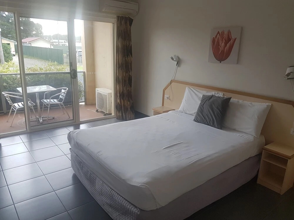 Jopen Cafe & Motel