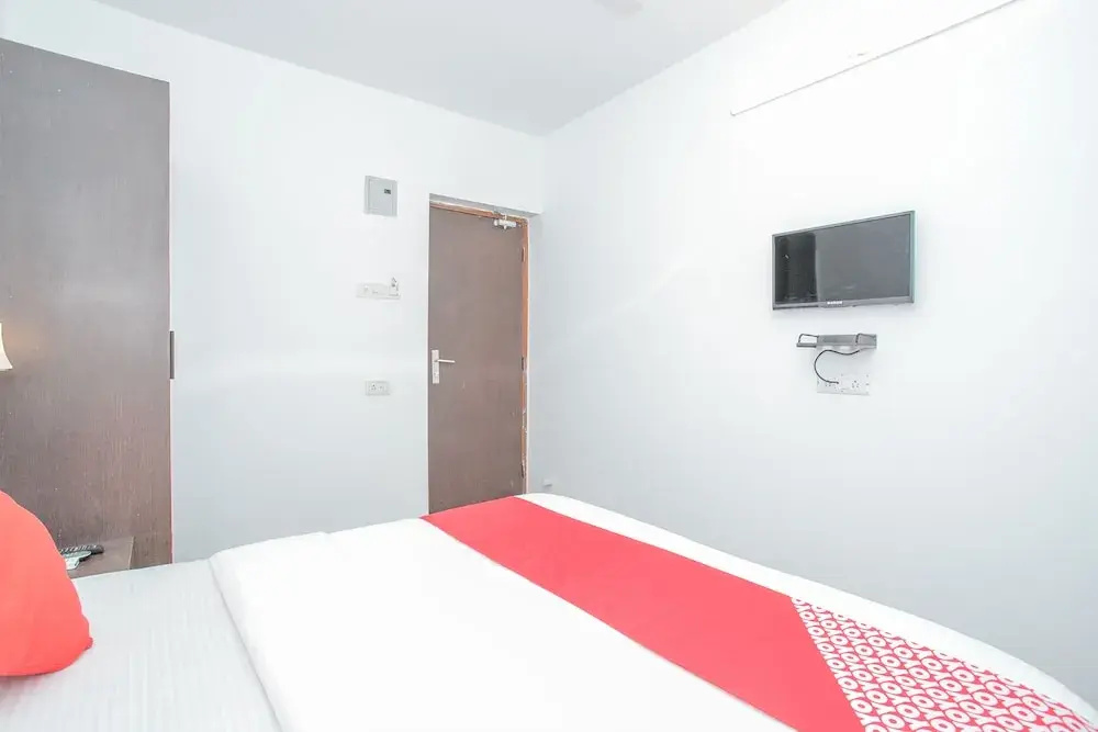 OYO 12525 Aditya Inn