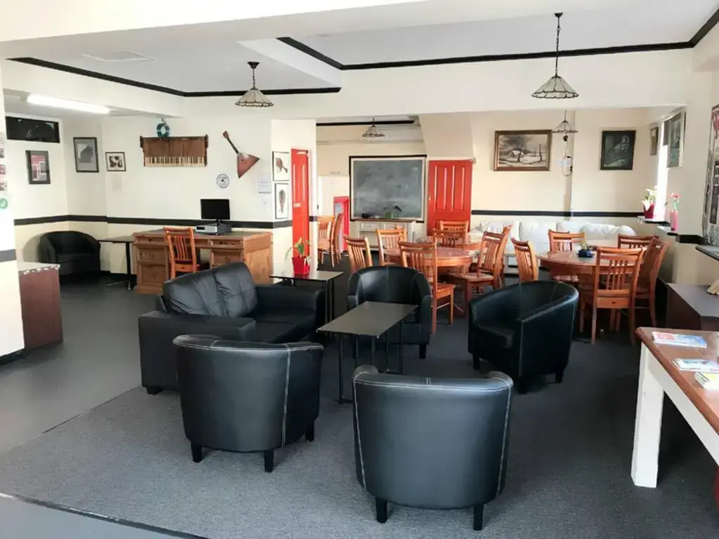 Hobarts Accommodation & Hostel