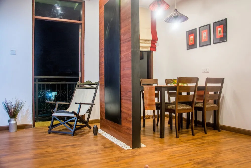 Woodside Inn & Serviced Apartments