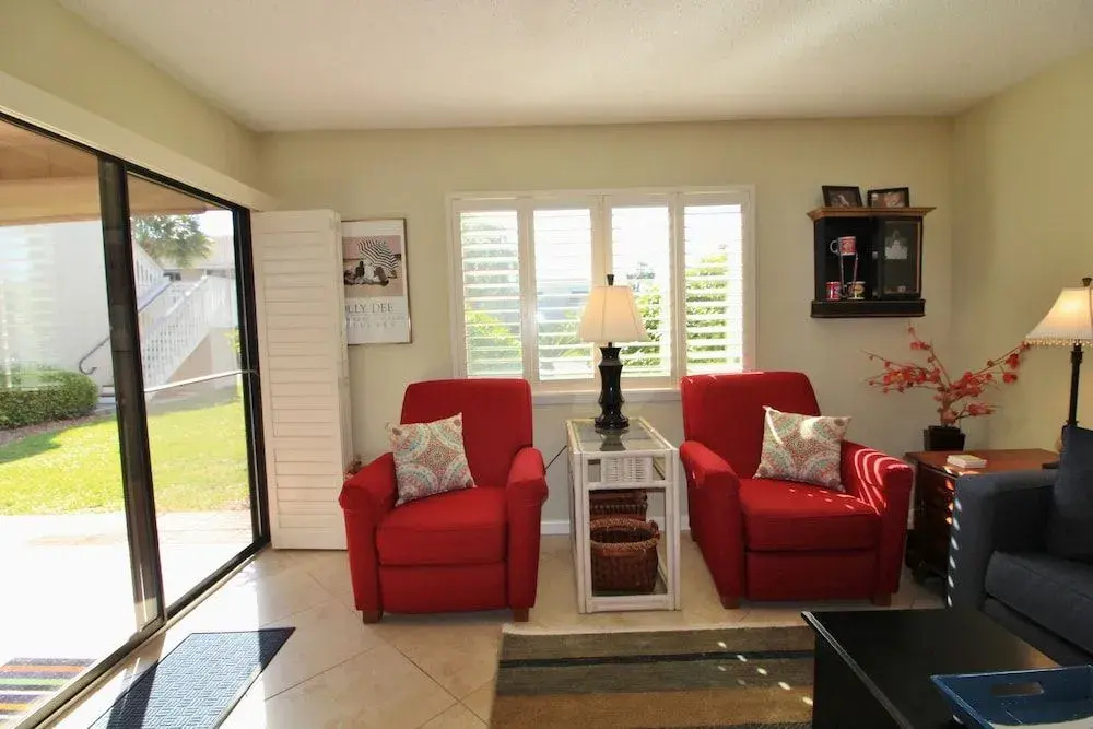 Chateau La Mer 16A 1 Bedroom 1 Bathroom Condo