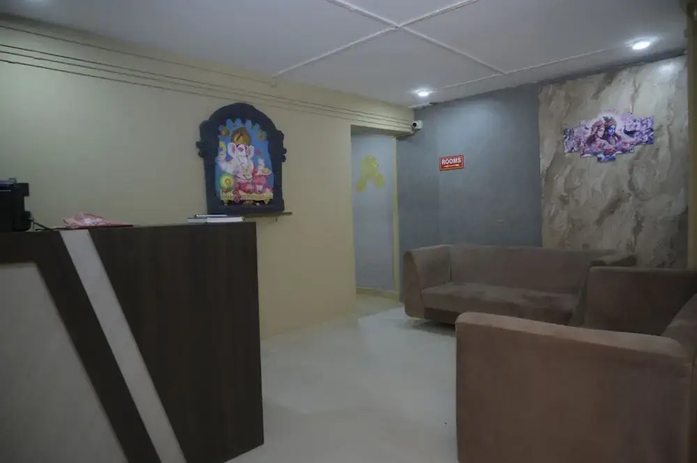 Hotel Pohor Regency Near Kamakhya Foot Bridge