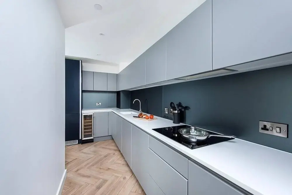 Lovely, Modern 3BR Apartment in City Centre.