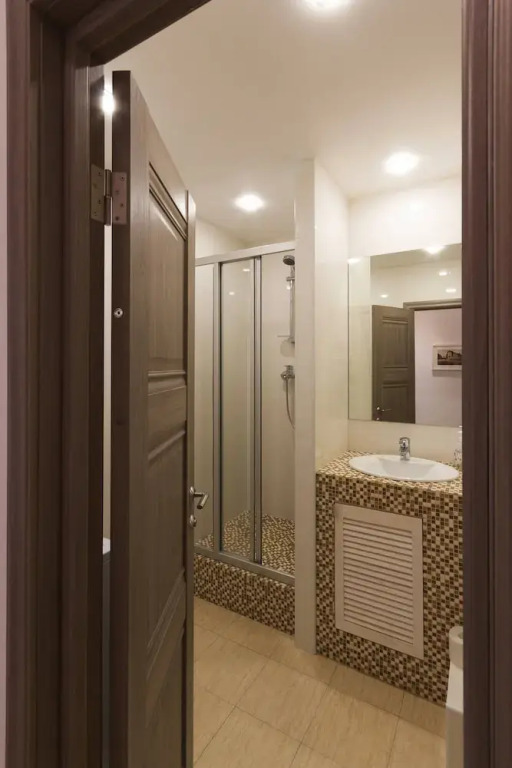 CoHome Stylish Apartment