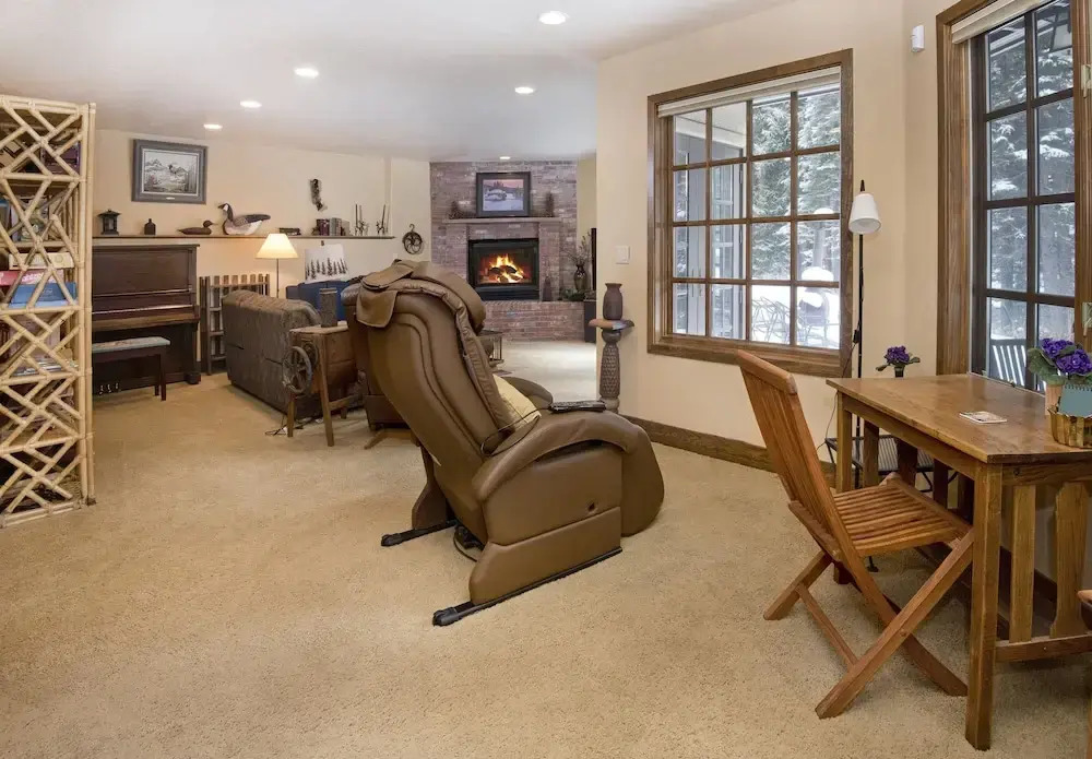 Alpine Creek #6 4 Bedrooms 4.5 Bathrooms Home