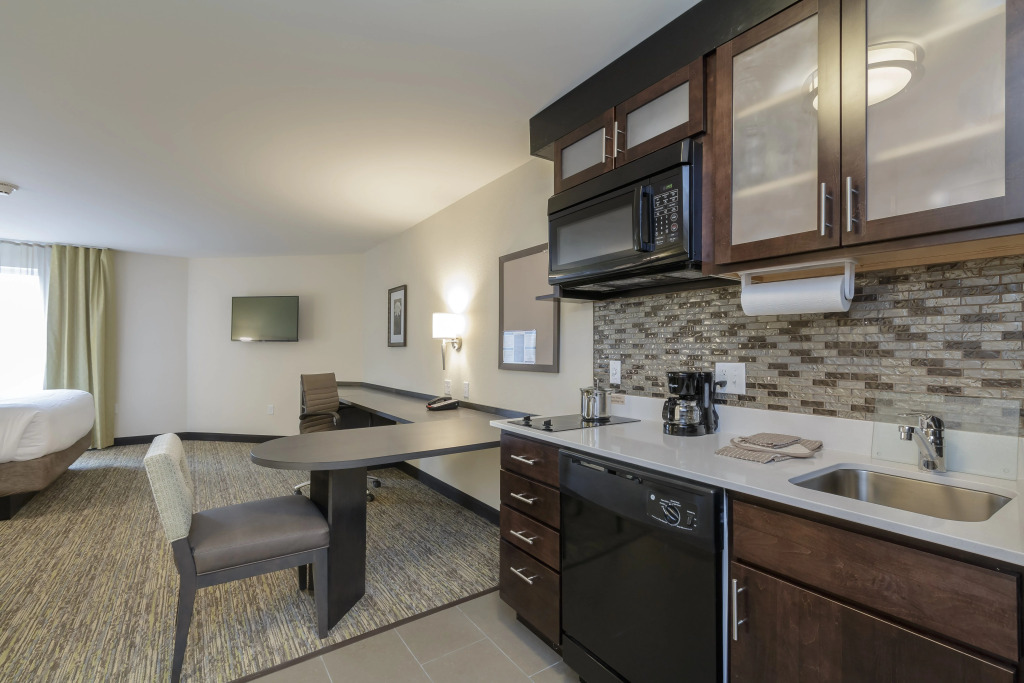 Candlewood Suites Mishawaka North by IHG