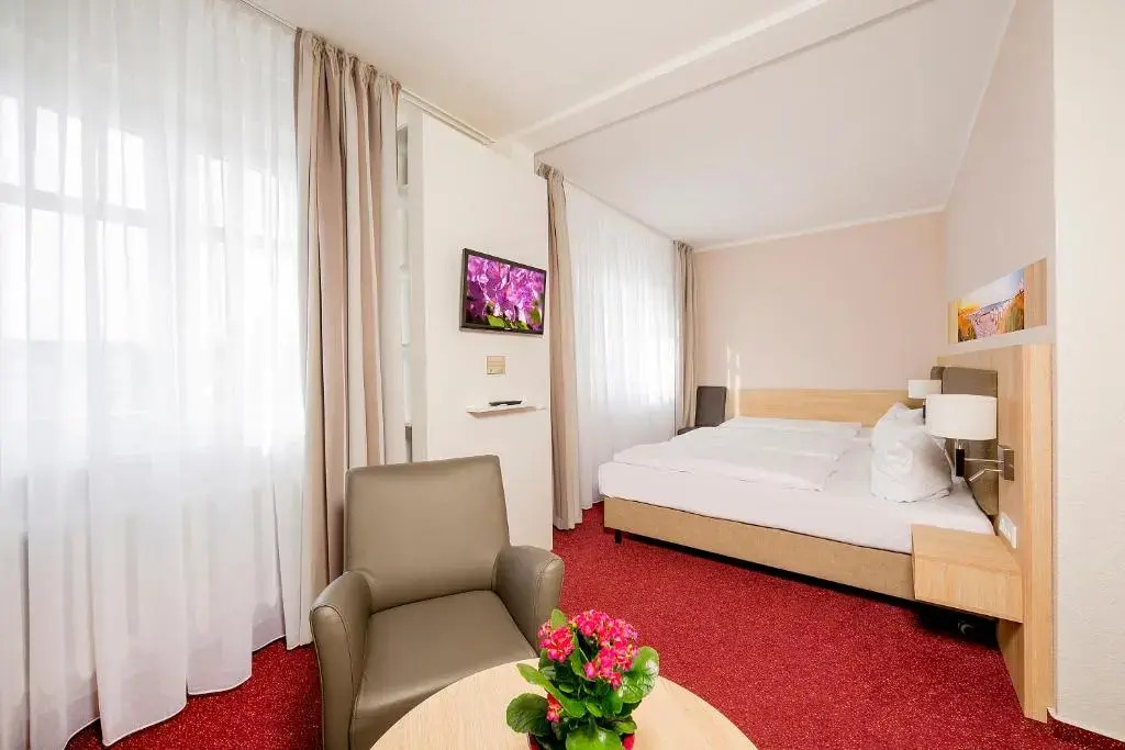 Garni Eden Hotels