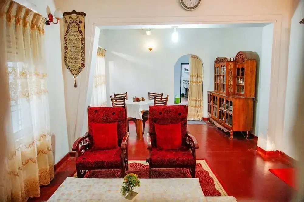 Mango Tree House