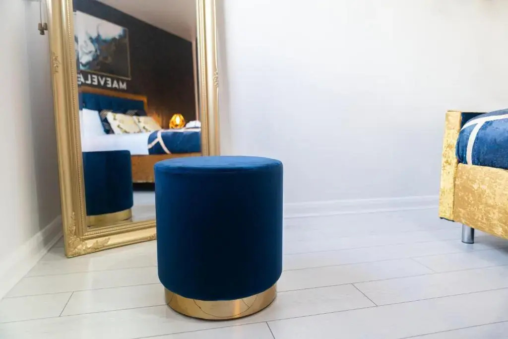 MAEVELA Apartments - Ultra Lavish Luxury 2 Bed Apartment City Centre - With BALCONY - FREE SECURE PARKING - PS4 & Smart TV's