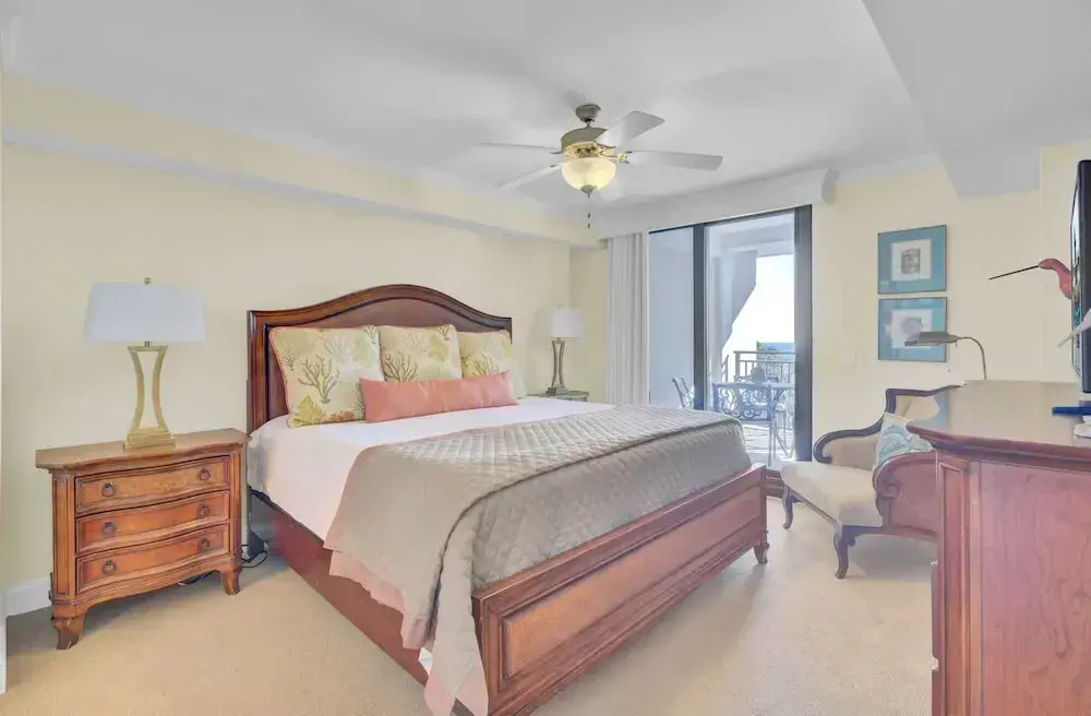 Oceanfront w/ Pool + Beach Access & Balcony View 312 B Shipwatch by Avantstay