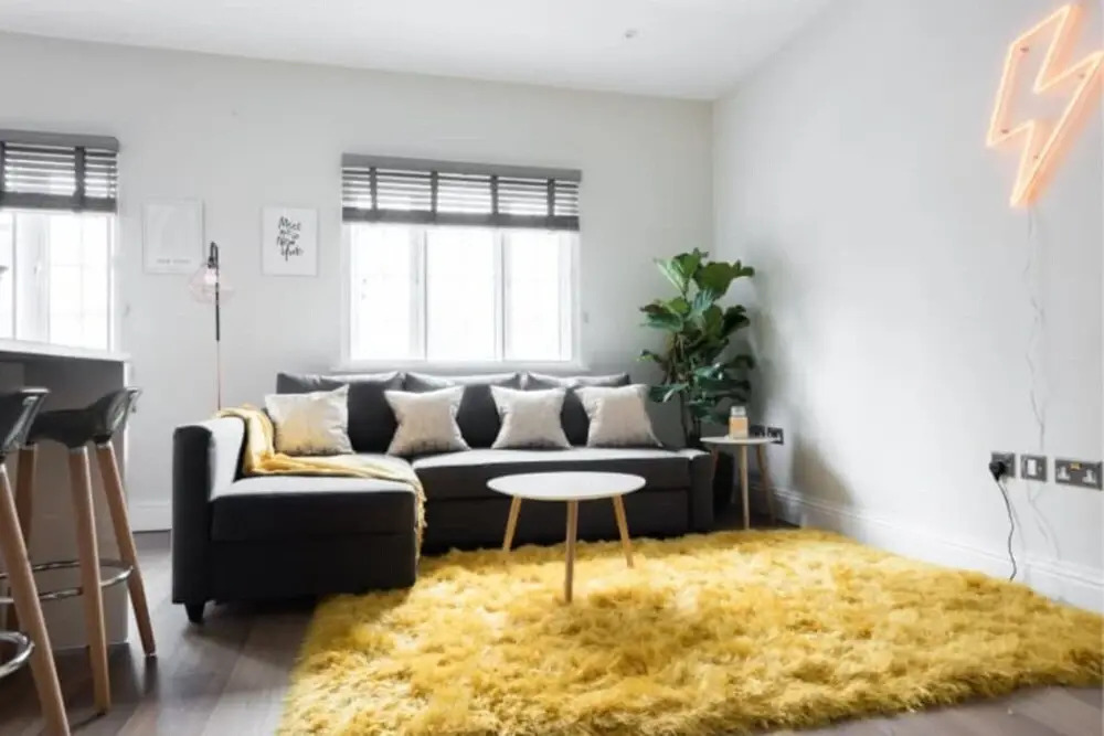 The Oxford Street Retreat - Modern 3bdr in 2 Apartments