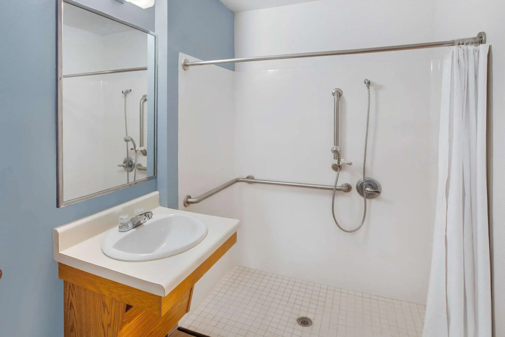 WoodSpring Suites Pharr