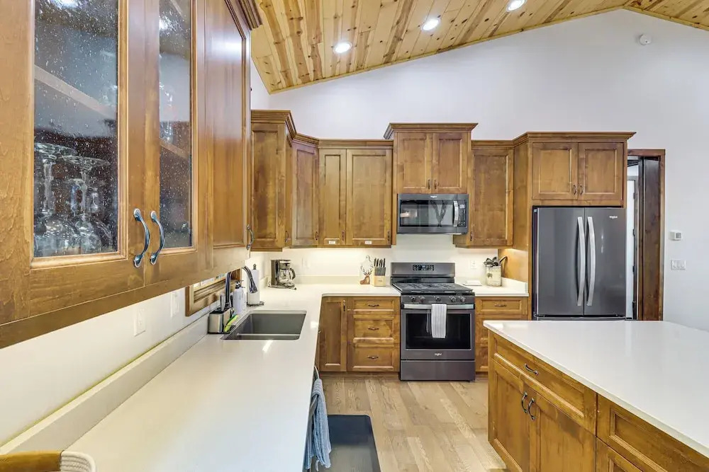 Porch, Fire Pit: 'pine View Retreat' in Lakeside!