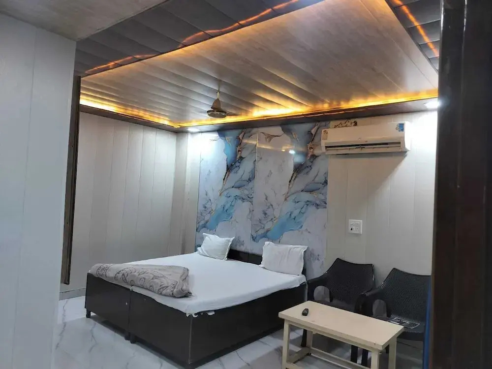 Hotel Saini