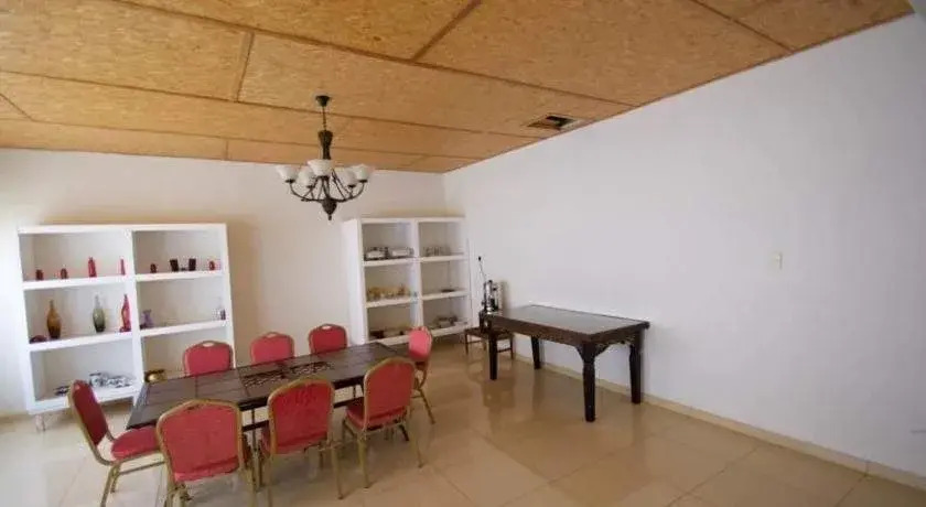 Mo-nize Villa Guesthouse