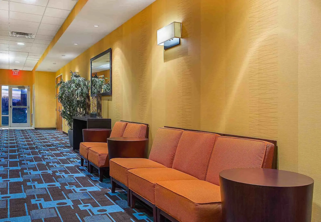 Fairfield Inn & Suites by Marriott Louisville East