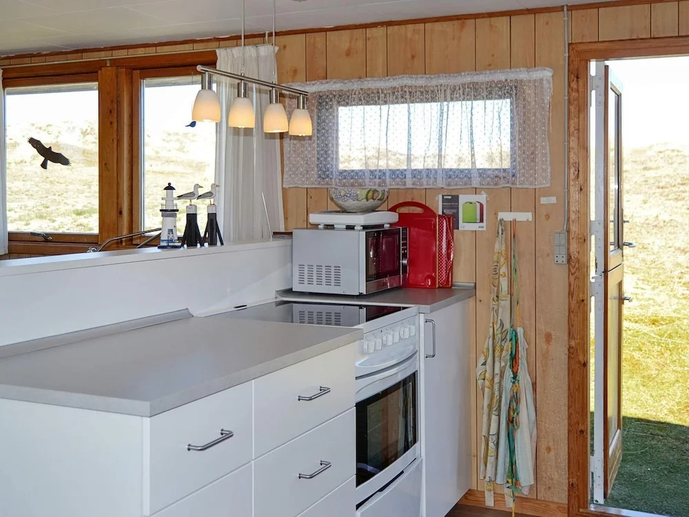 Enticing Holiday Home in FanÃ¸ near Sea