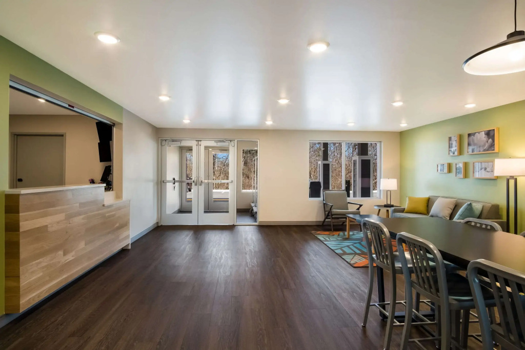 WoodSpring Suites Grand Rapids Kentwood