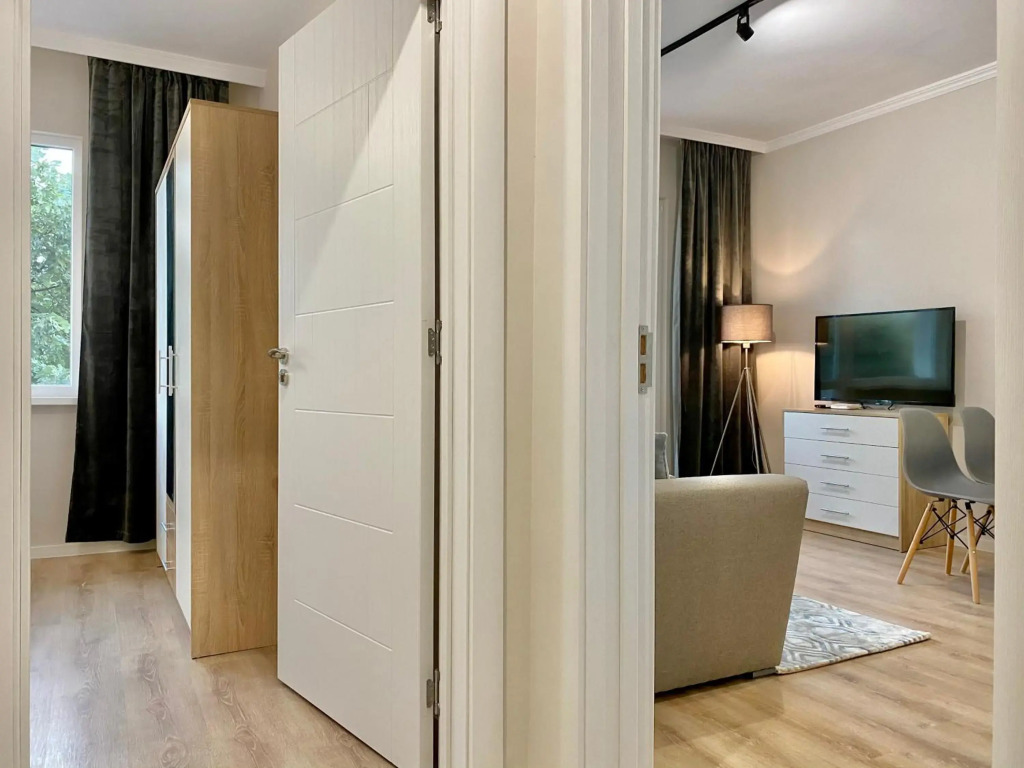 Stylish Top Centre Apartment for 4 guests