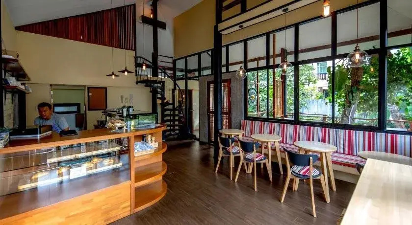 Fruit Tree Lodge