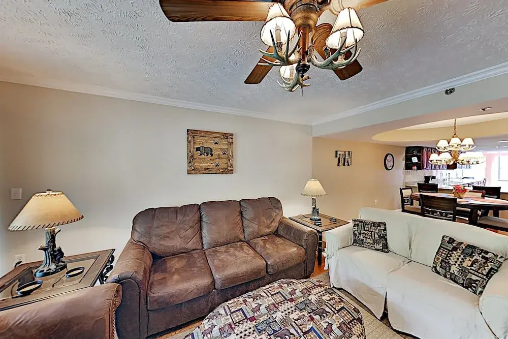 Luxe Creekside End Unit W/ Pool - Walk Downtown! 2 Bedroom Condo