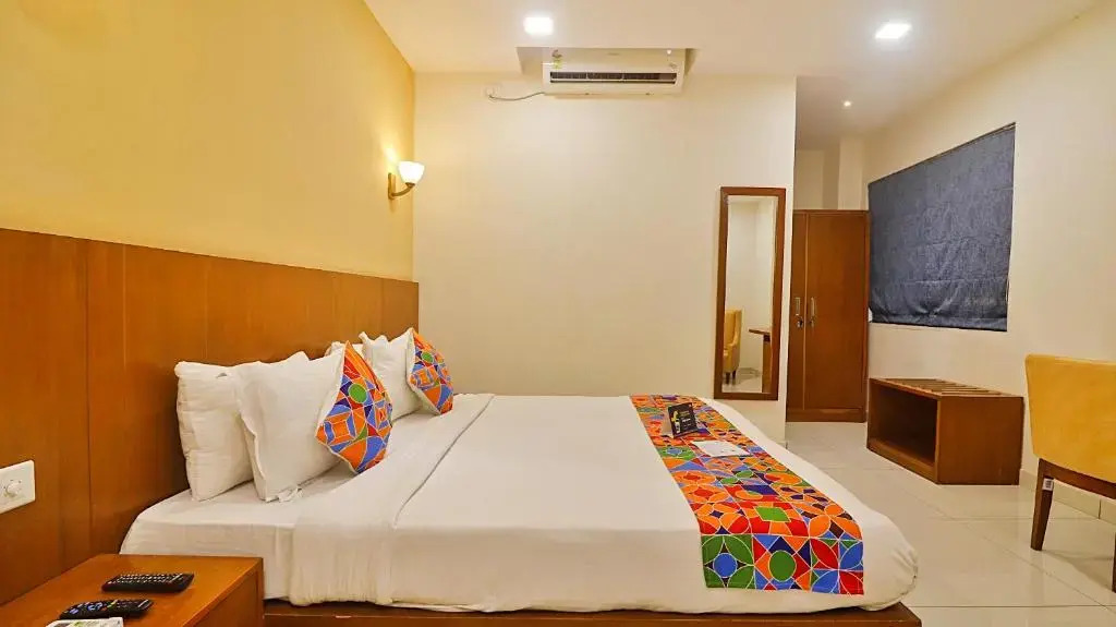 FabHotel Eminent Suites Gachibowli