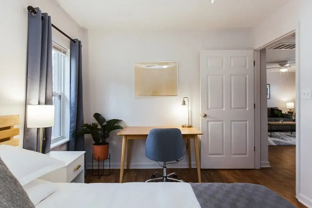 The Cozy Corner Near Downtown