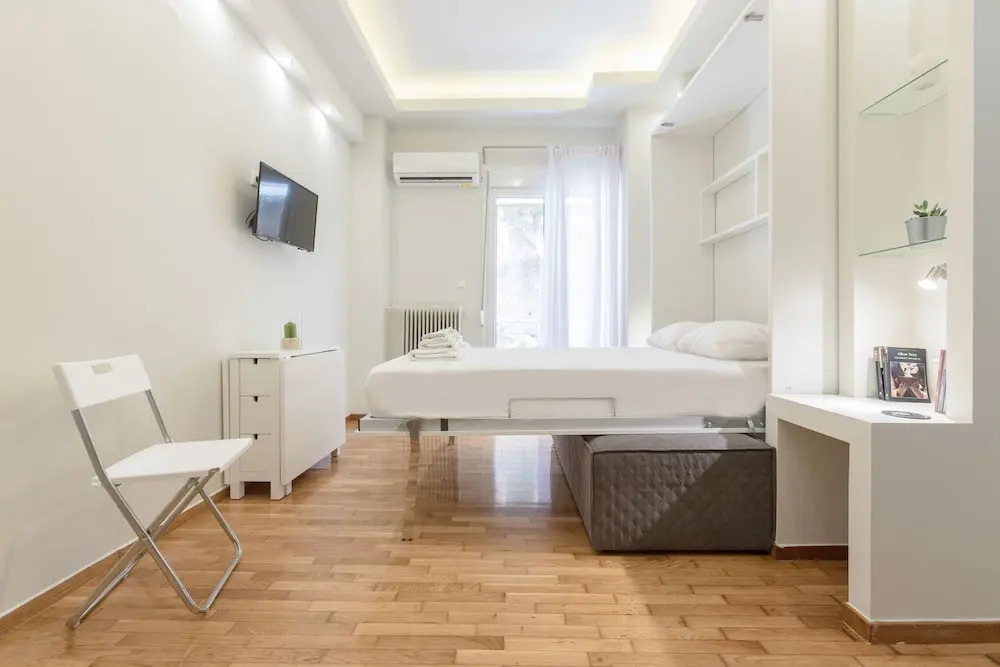 Cozy Flat with Terrace & Patio near Lycabettus