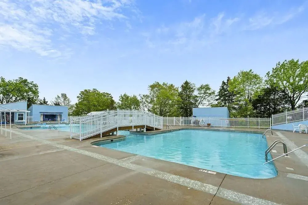 Rocky Shore Tranquility - Ozark Mtn Resort Amenities