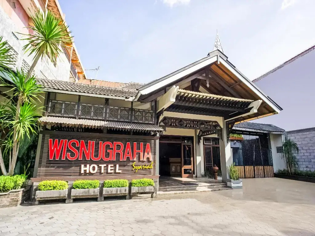 Urbanview Hotel Syariah Wisnugraha by RedDoorz