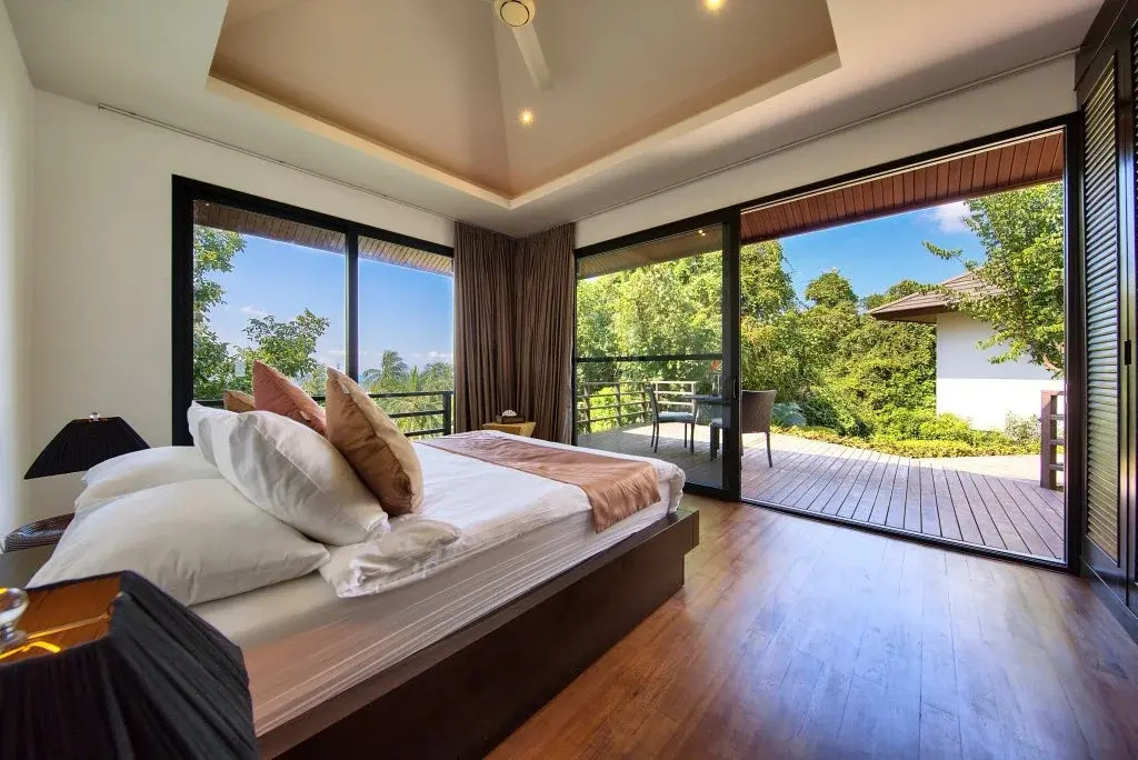 Sunset Heights Villa