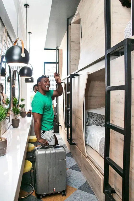 Hippo Pod Hostel