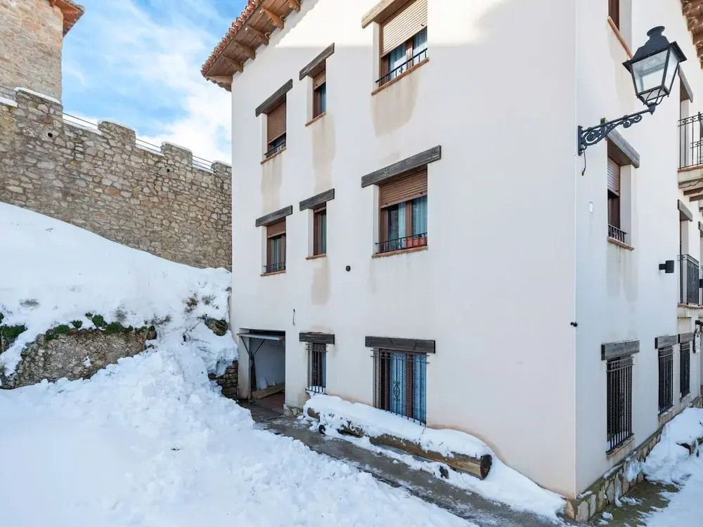 Elegant Apartment in Sierra de Gúdar With Fireplace
