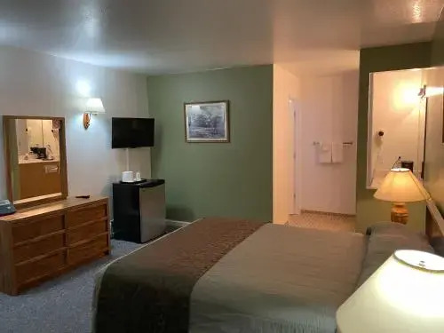 Murpheys Motel LLC