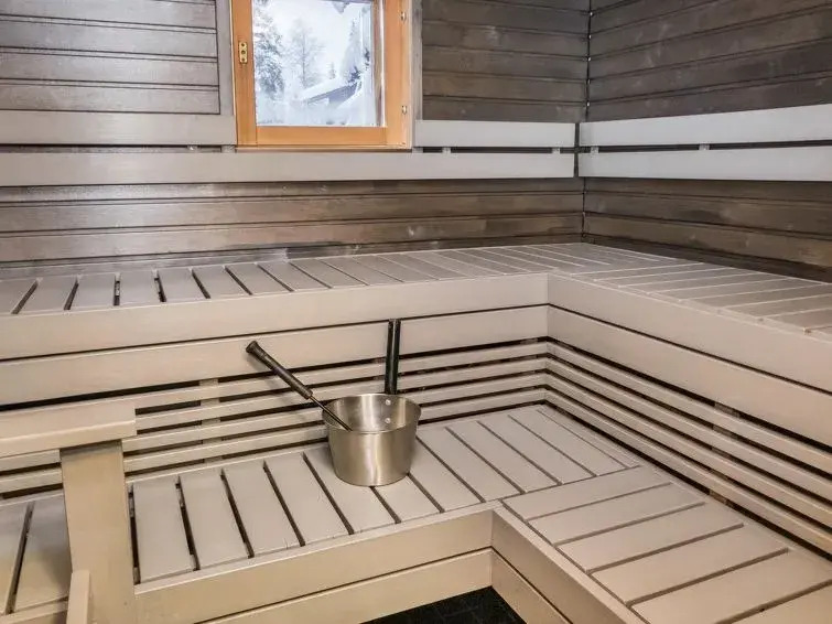 Holiday Home Huvihovi