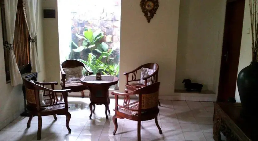 Rumah Purwanggan Guest House
