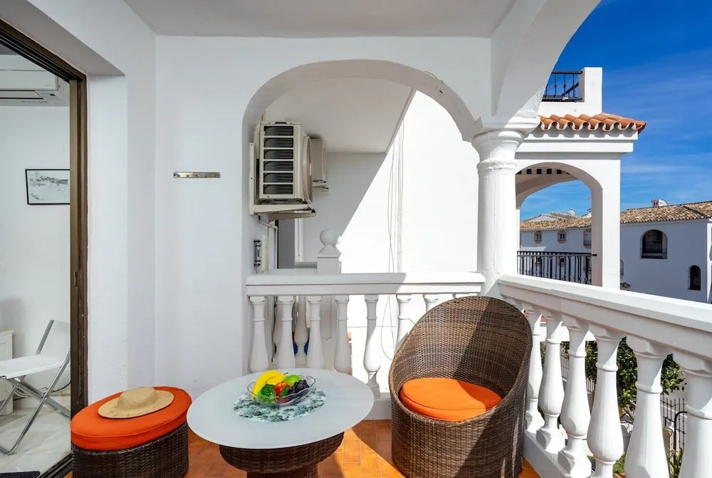 Charming Apartment Near Beach and Golf Ref 115